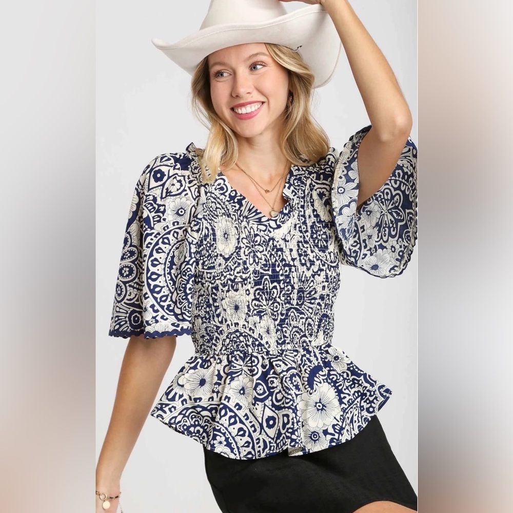 New! Umgee Two Tone Paisley Print Snatched Top Floral Blue & White Top